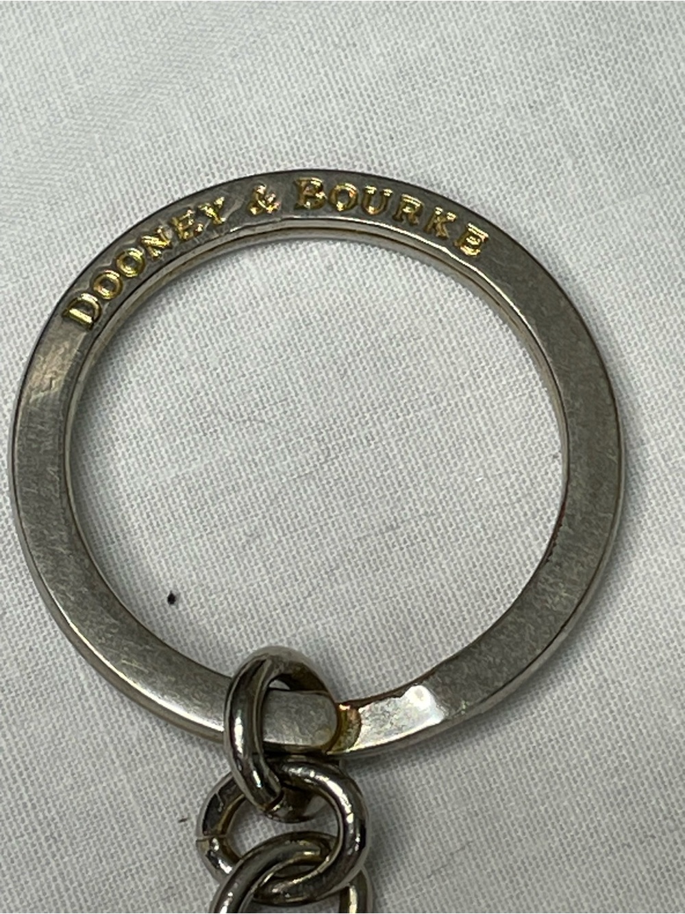 Dooney & Bourke Hydrangea Keychain DB Logo Floral Enamel Key Ring - Picture 2 of 6